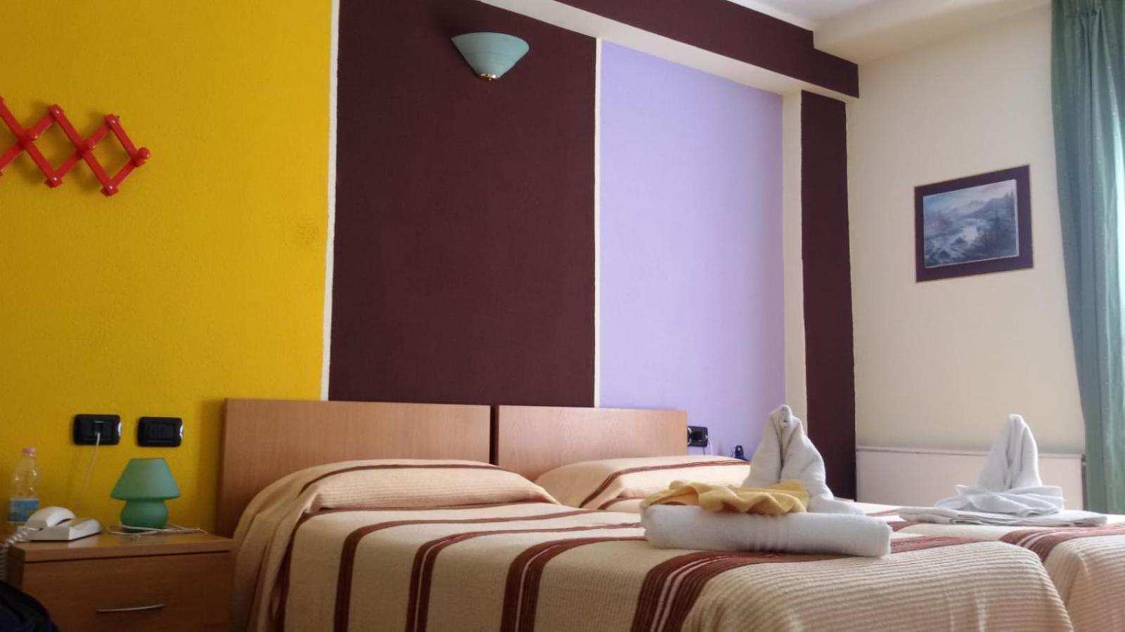 Hotel Pigna D'Oro Chiesa in Valmalenco Εξωτερικό φωτογραφία